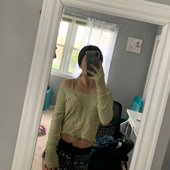 Moda International Top - Picture 2 of 3